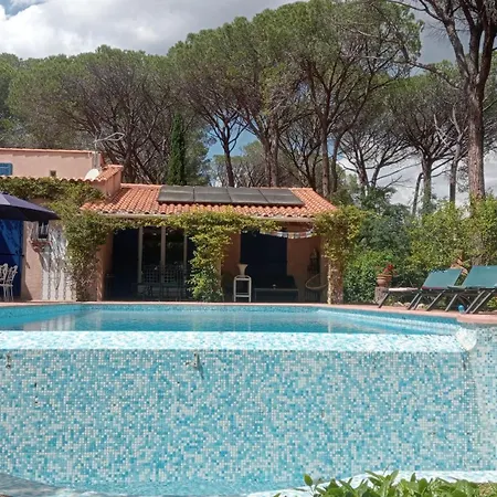 L'esbadaia Вилла