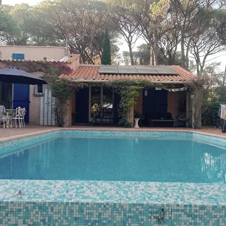 L'esbadaia Вилла